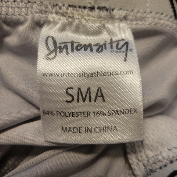 Intensity Ball Short With Padding Size Small - Picture 3 of 4